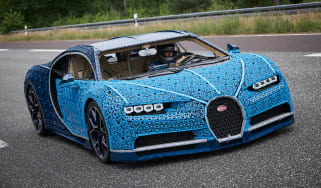 Lego Bugatti Chiron - front