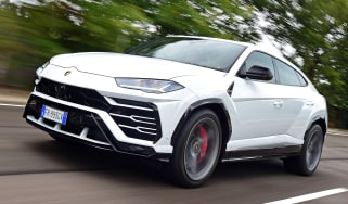 Lamborghini Urus - front