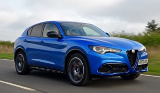 Alfa Romeo Stelvio - front