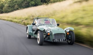 Caterham Seven Sprint - front tracking 2