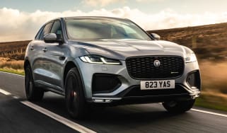 Jaguar F-Pace P400 - front