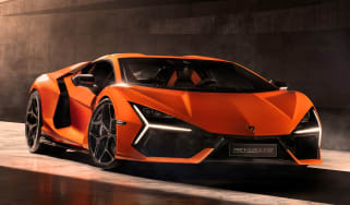 Lamborghini Revuelto - front