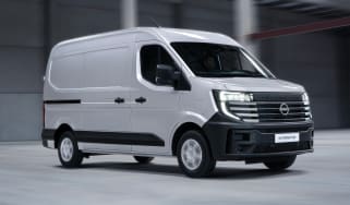 2024 Nissan Interstar - front